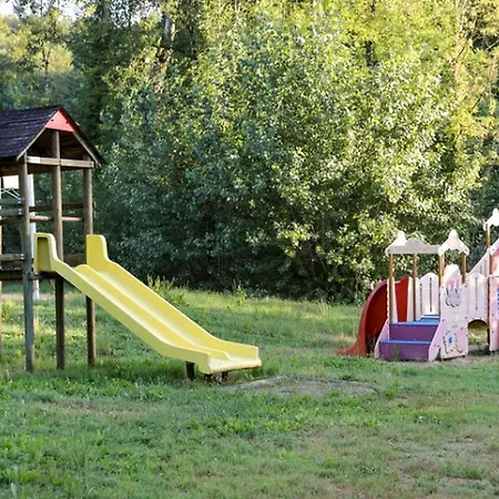 Confortable Avec Terrasse - 6 Pers. - Api-1-52-1991 Campsite *