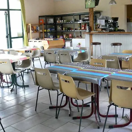 Campsite Confortable Avec Terrasse - 6 Pers. - Api-1-52-1991 Thiviers